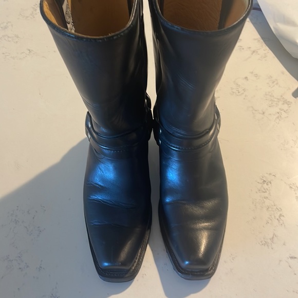 Black, leather harness boots excellent for motorcycle, hardly worn - Picture 3 of 6